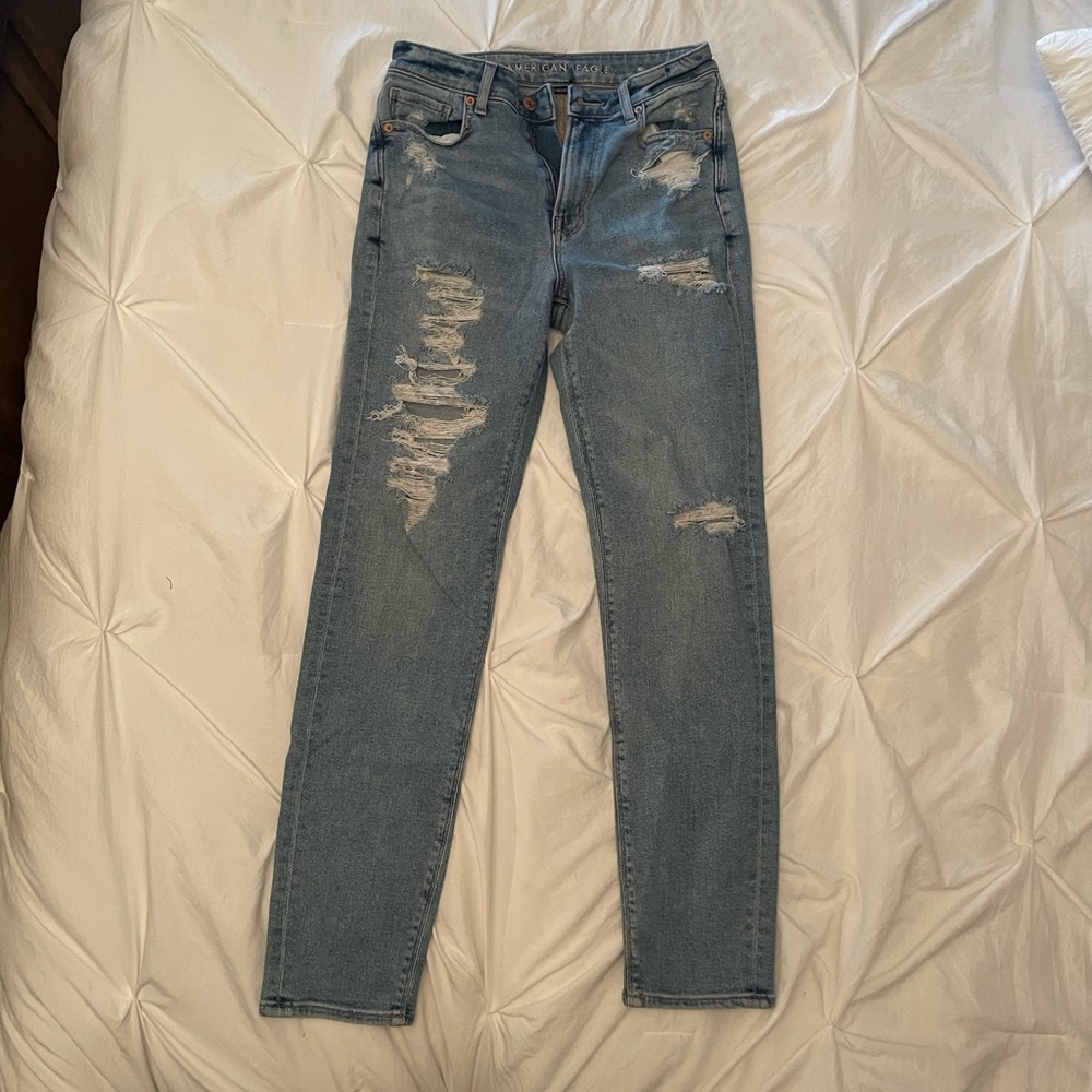 American Eagle mom jeans size 2